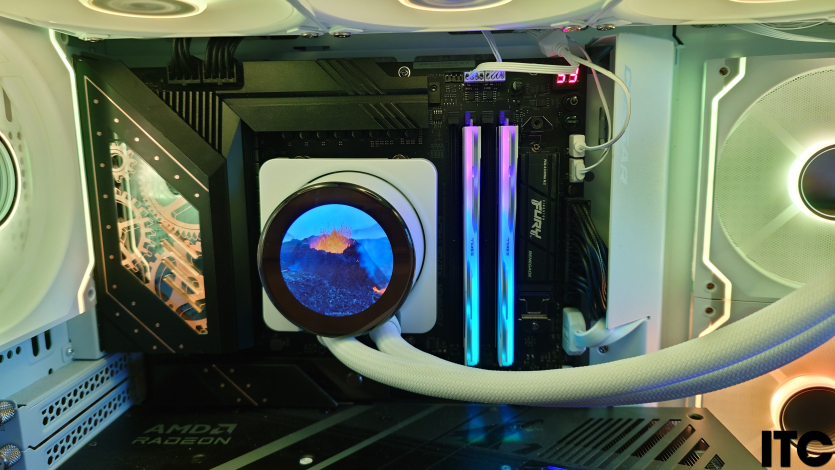 MSI MPG CORELIQUID P13 360 White