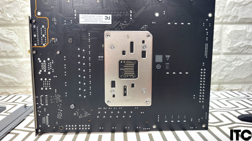 Sapphire Nitro+ B850A WiFi7