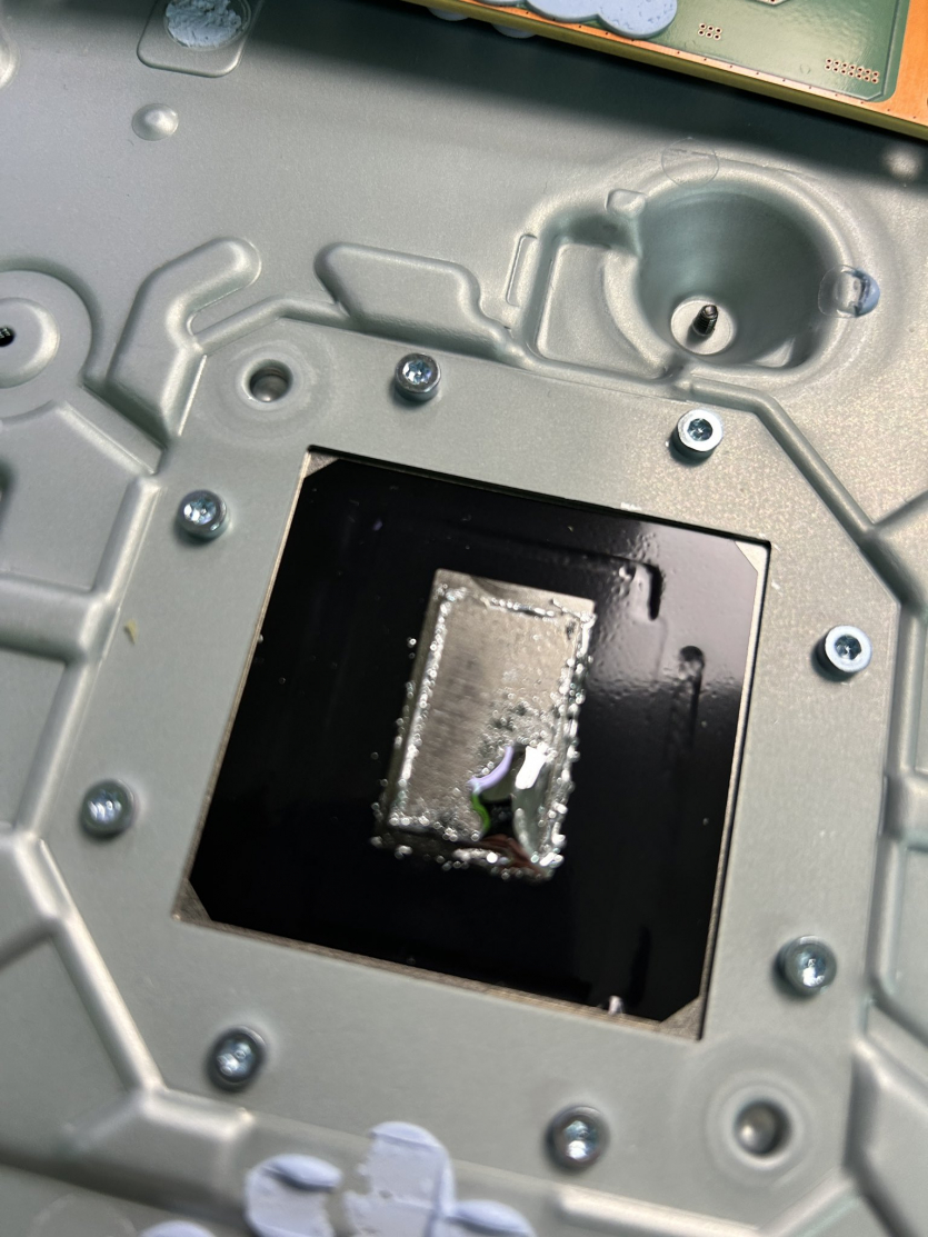 Нові PS5 отримають систему охолодження Liquid Metal "в дусі" версії Pro