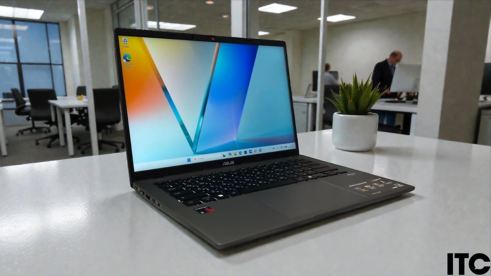 ASUS Vivobook S14