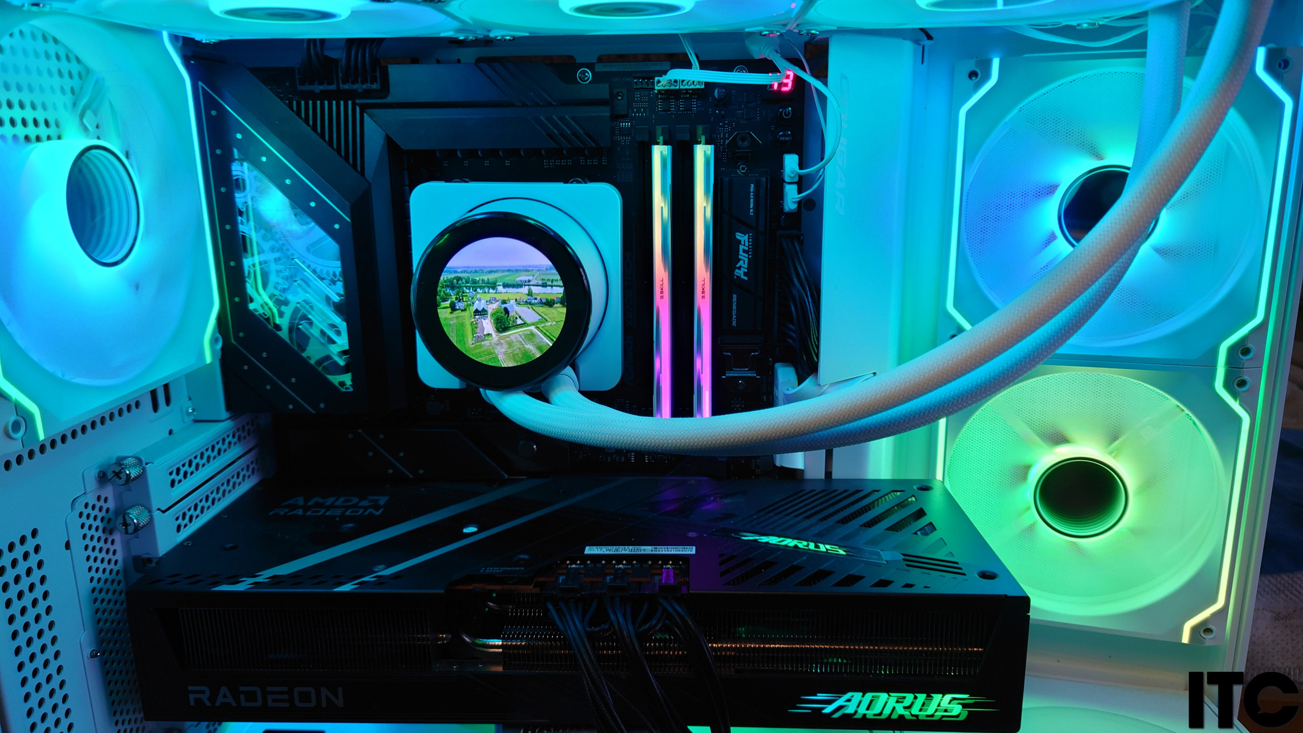 MSI MPG CORELIQUID P13 360 White