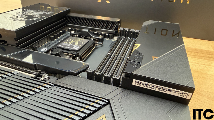 MSI MEG X870E GODLIKE X EDITION