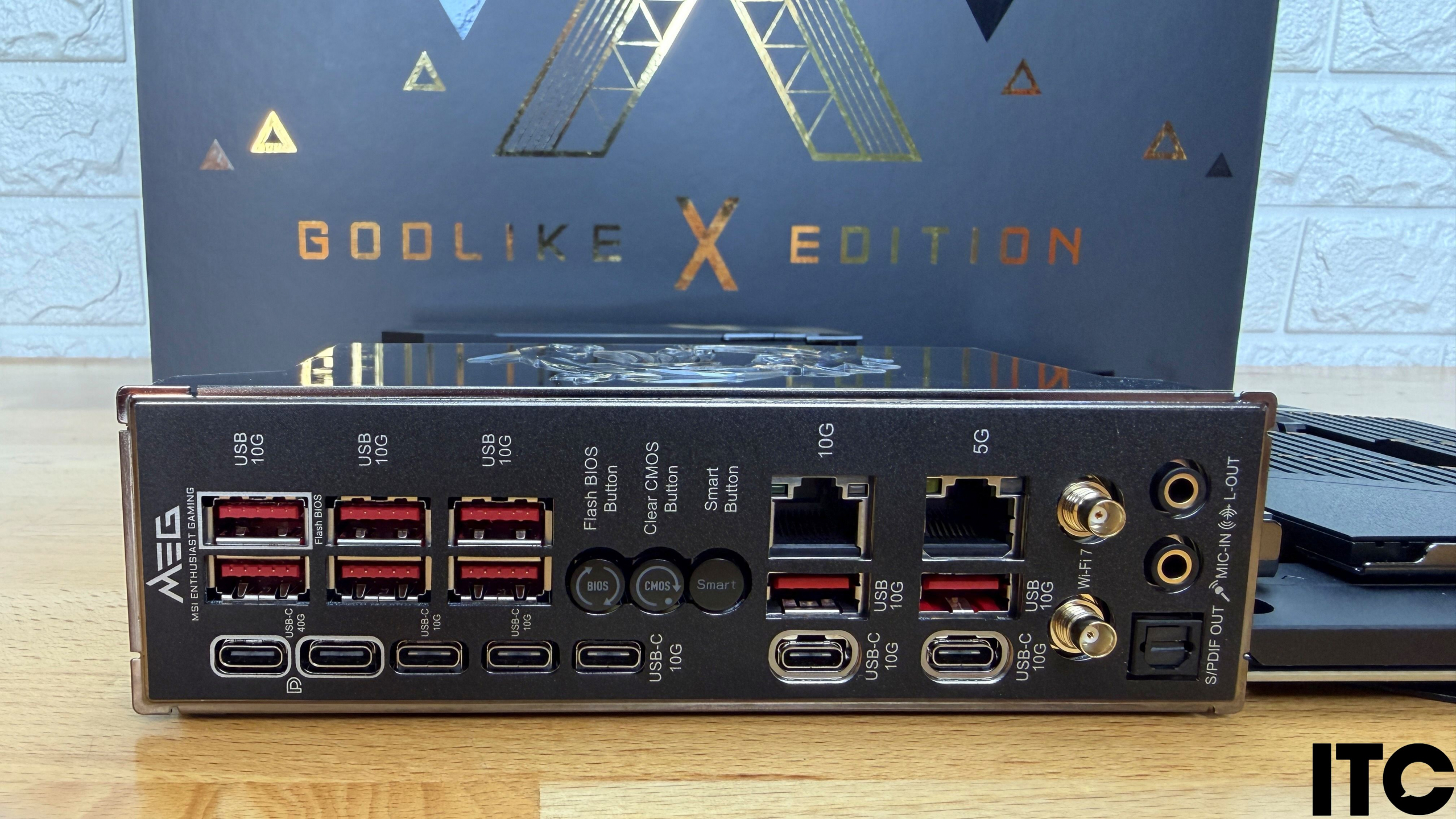 MSI MEG X870E GODLIKE X EDITION