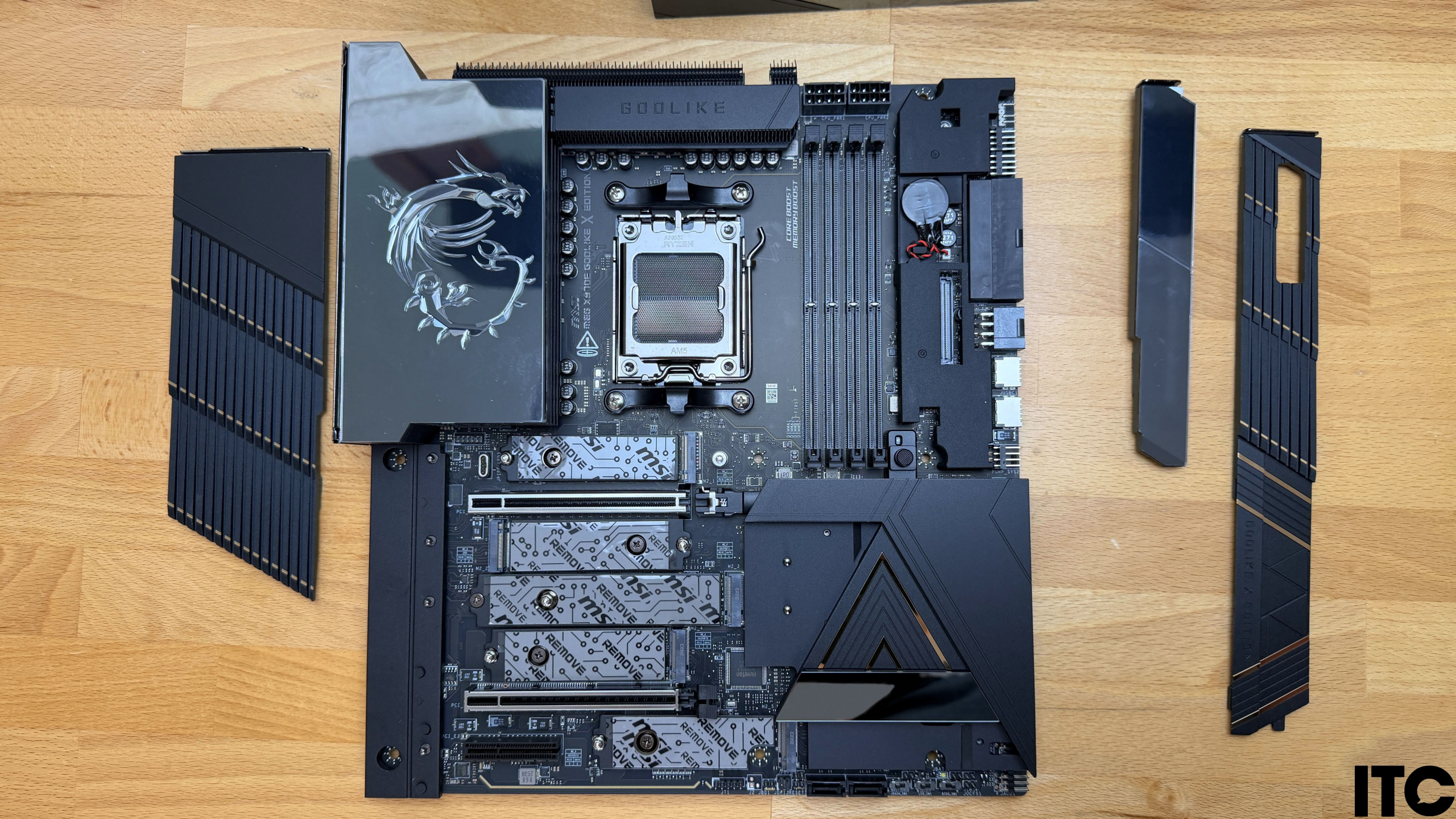 MSI MEG X870E GODLIKE X EDITION