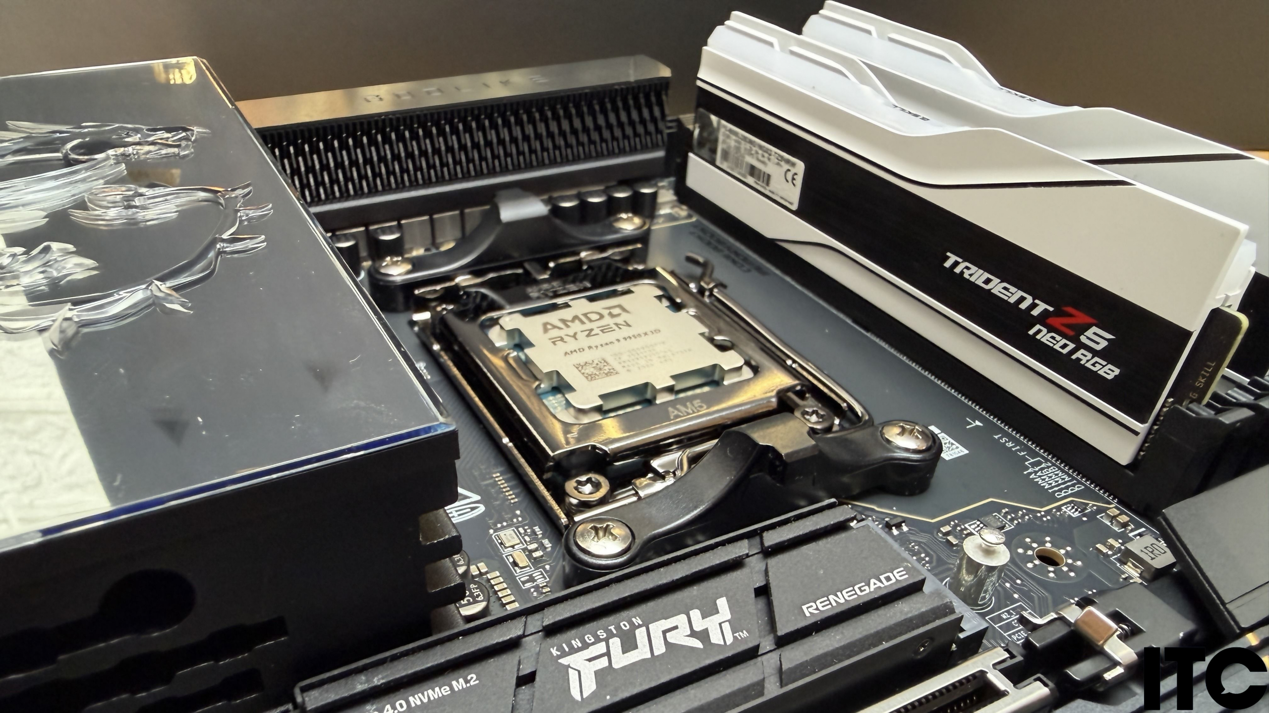 MSI MEG X870E GODLIKE X EDITION