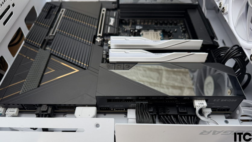 MSI MEG X870E GODLIKE X EDITION