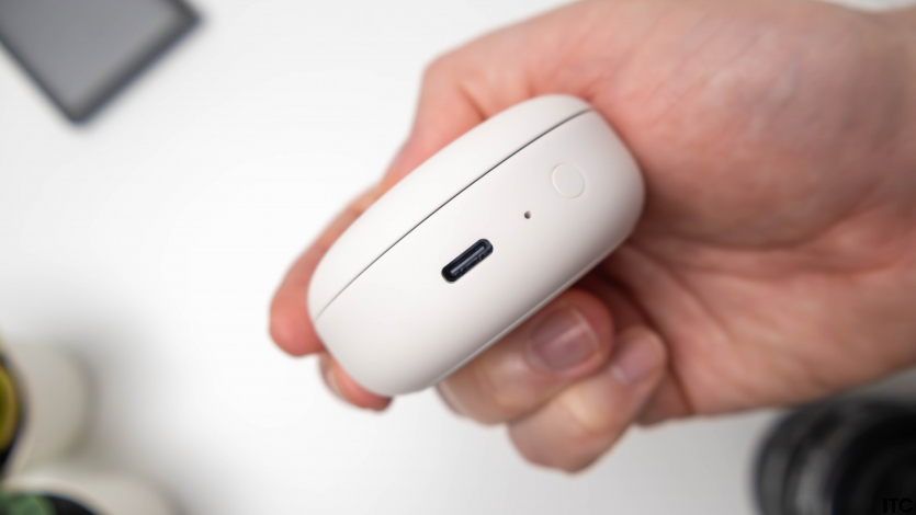 Anker Soundcore Sleep A30