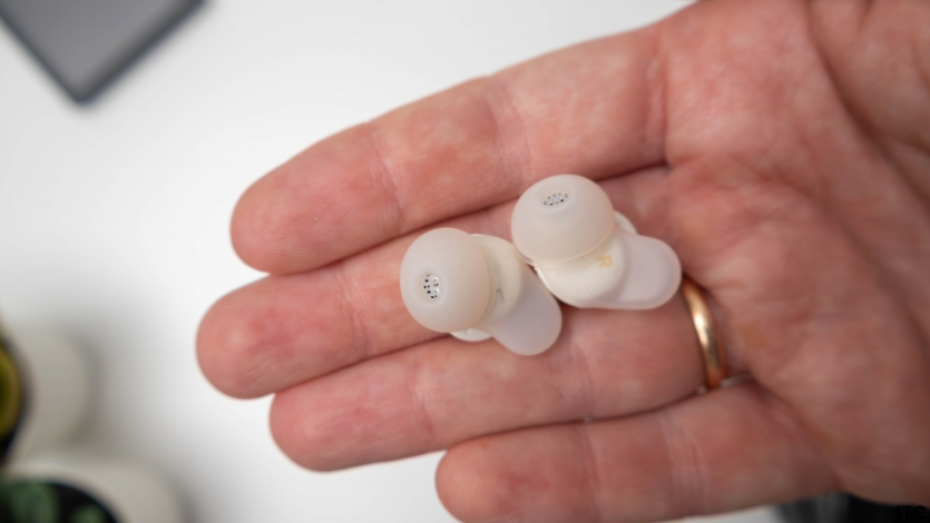 Anker Soundcore Sleep A30