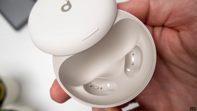 Anker Soundcore Sleep A30