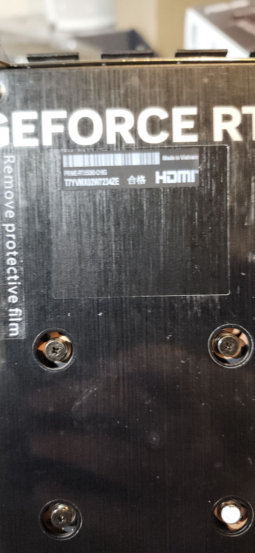 Клієнт Amazon отримав NVIDIA RTX 5080 з 8-контактним роз’ємом — що пішло не так