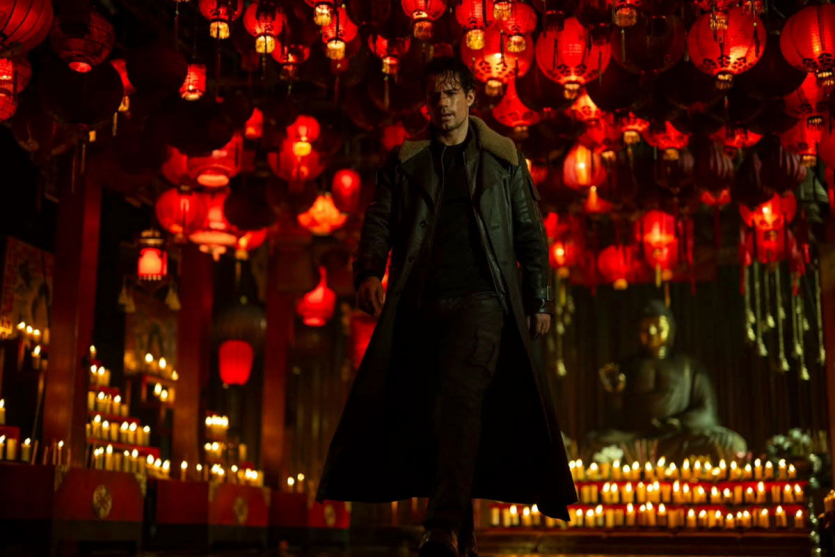 Перший погляд: Генрі Кавілл знову з мечем у ремейку "Горця"