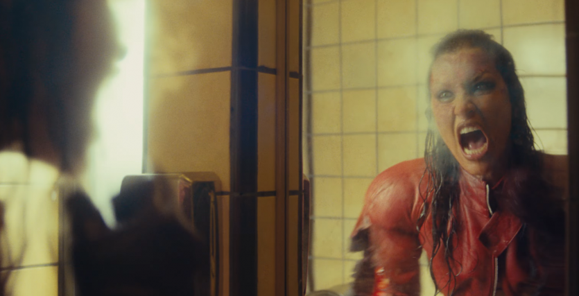 "Я — найкраща реклама": у трейлері серіалу "Краса" Ештон Кутчер рекламує чудо-препарат, що вбиває моделей