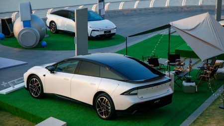 Електромобілі вперше обійшли бензинові авто за продажами в Європі