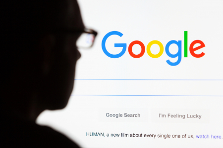 Google дозволив видаляти дані паспортів та особисті відверті фото з пошуку