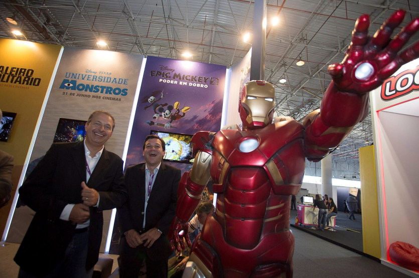 Коли фантастика стає реальністю: 7 культових пристроїв з фільмів, що стають реальними технологіями