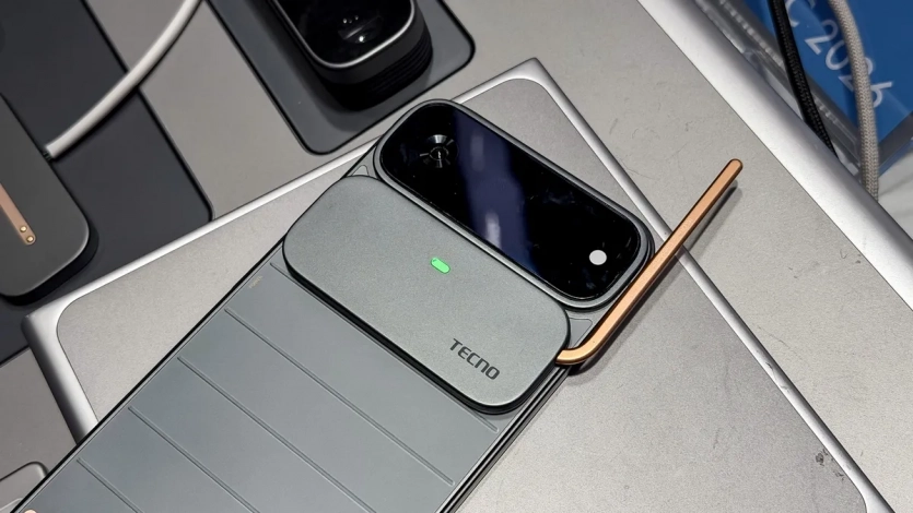 Новий модульний концепт Tecno: телефон, який "примагнічує" все, навіть оптичний об'єктив