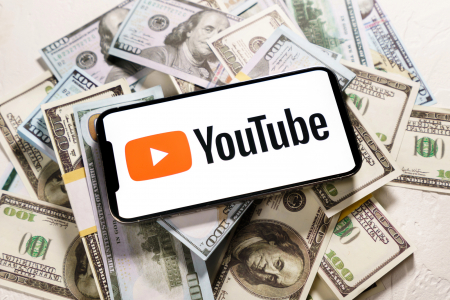 Голлівуду кінець? YouTube генерує більше рекламного доходу, ніж Disney, NBC, Paramount і WBD разом узяті.
