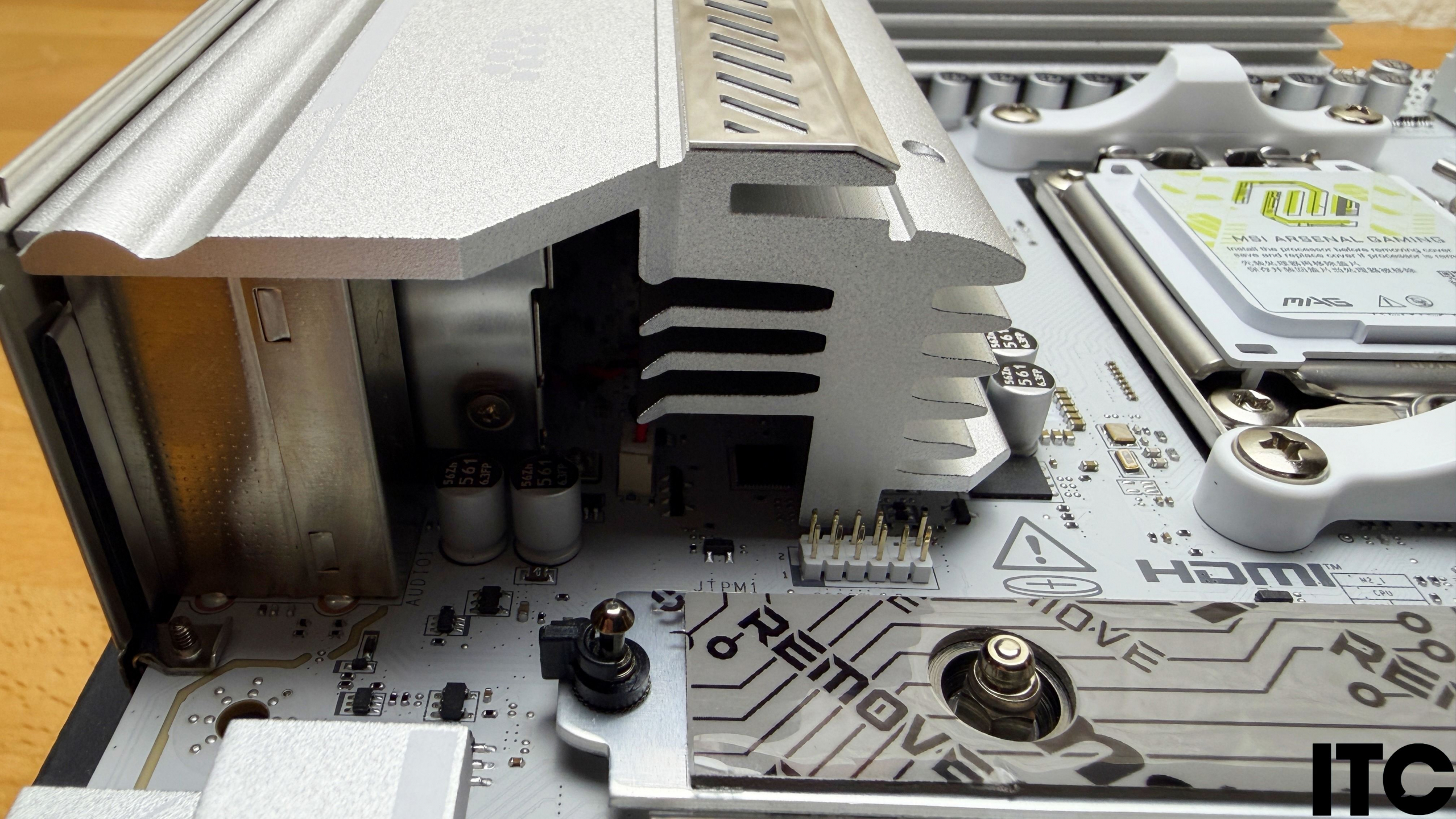 MSI MAG X870E TOMAHAWK MAX WIFI PZ