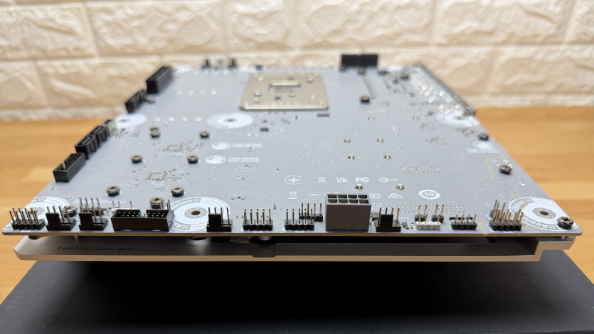 MSI MAG X870E TOMAHAWK MAX WIFI PZ