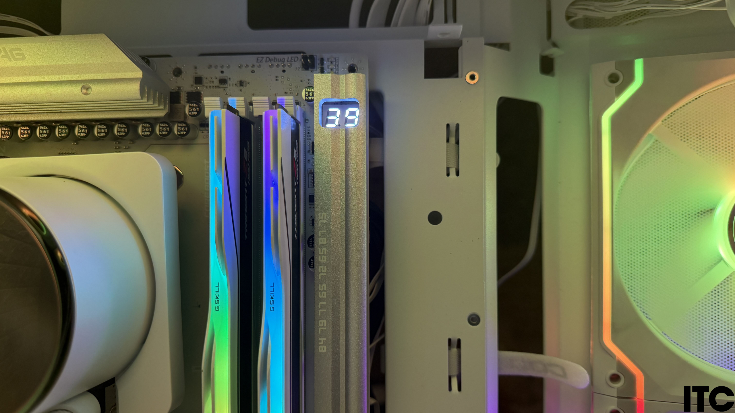 MSI MAG X870E TOMAHAWK MAX WIFI PZ