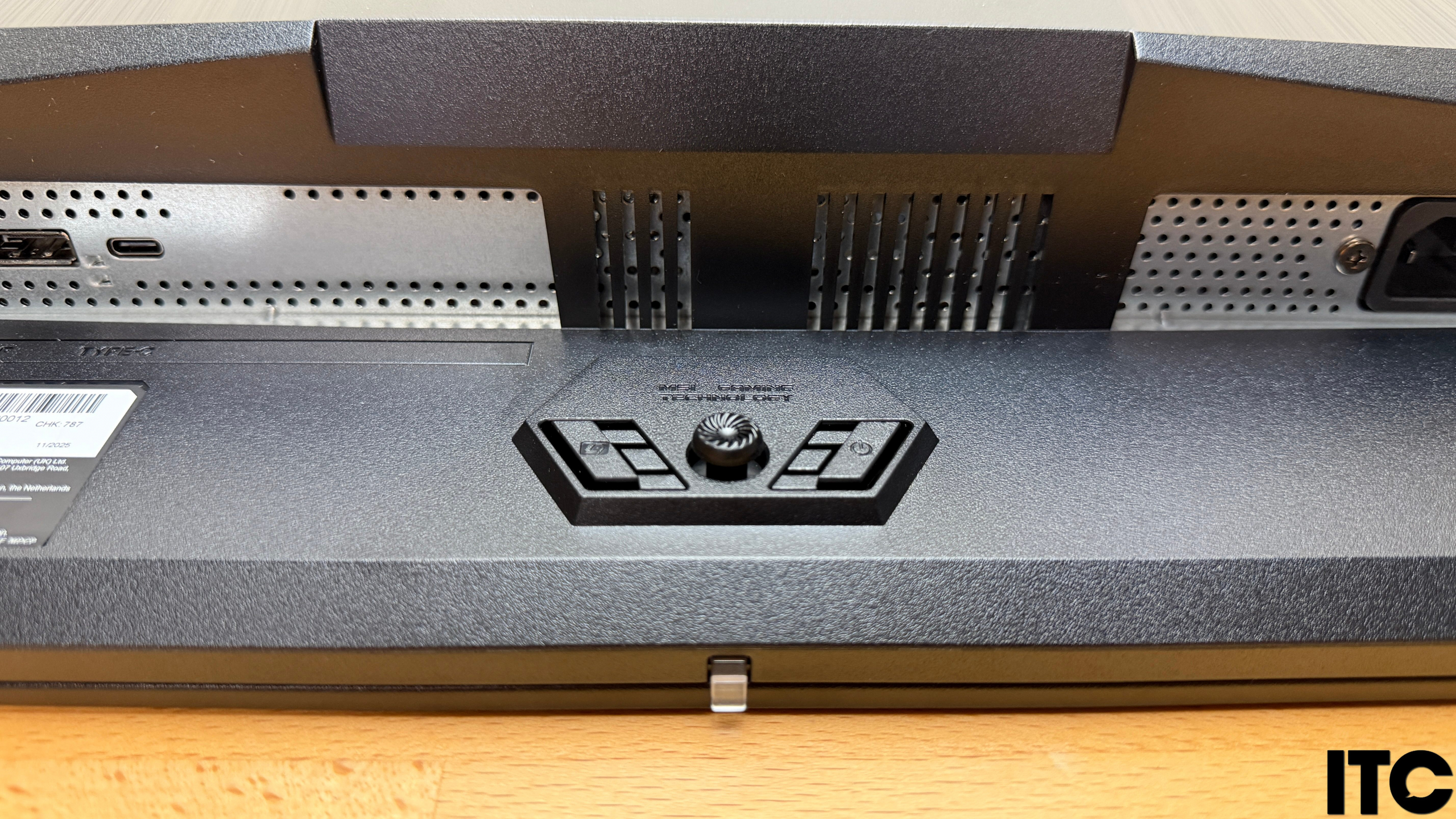 MSI MAG 272QP QD-OLED X50