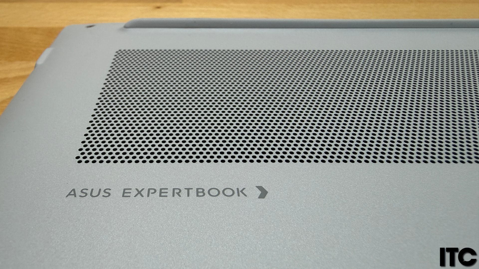 Asus ExpertBook Ultra