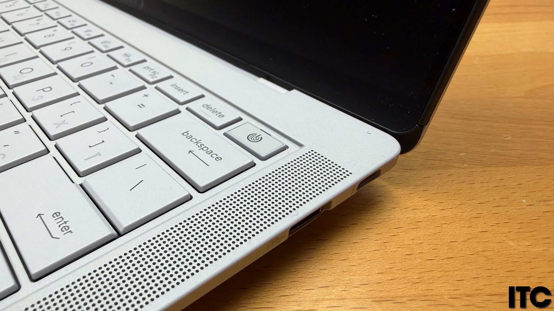 Asus ExpertBook Ultra