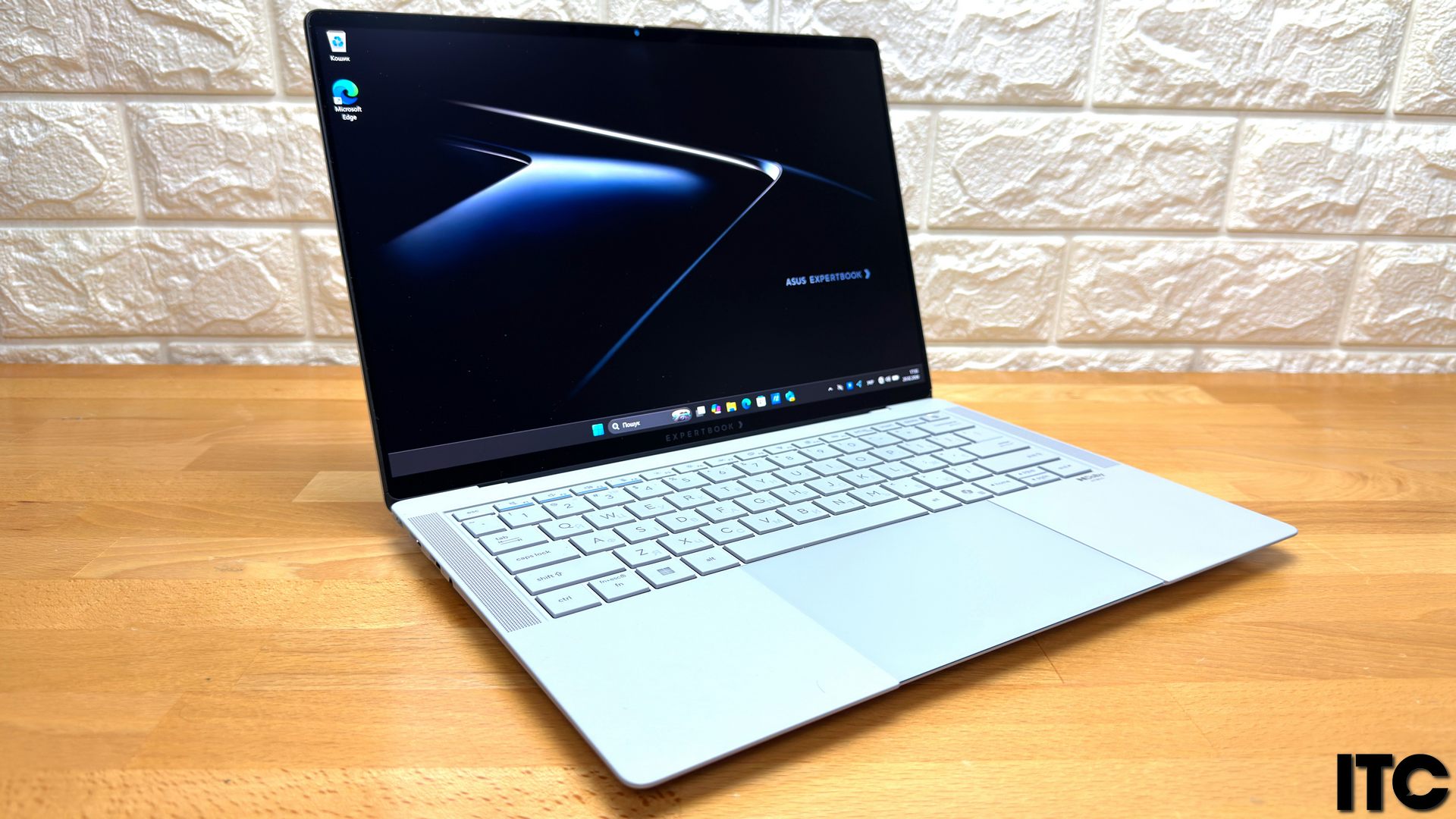 Asus ExpertBook Ultra