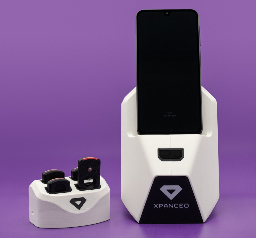 Забудьте про розумні окуляри — спробуйте натомість розумні контактні лінзи