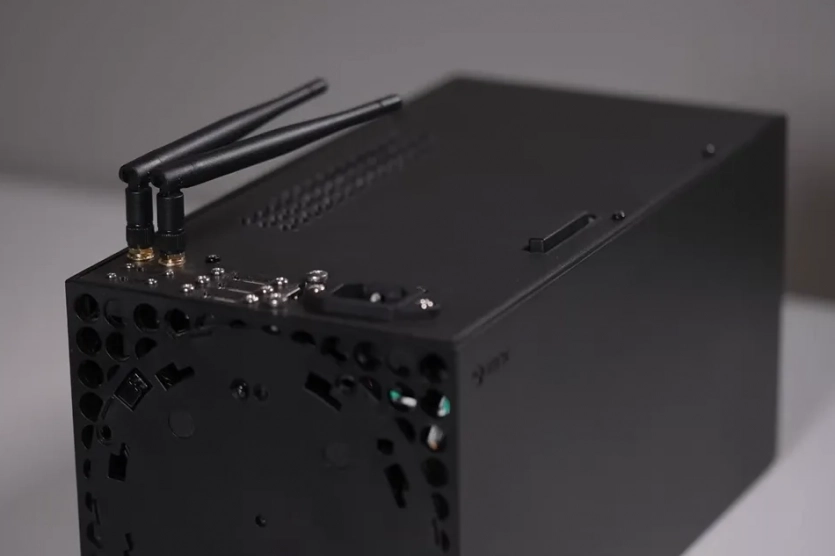Ютюбер перетворив Xbox Series X на ігровий ПК з RTX 5060: це дуже нагадує Project Helix