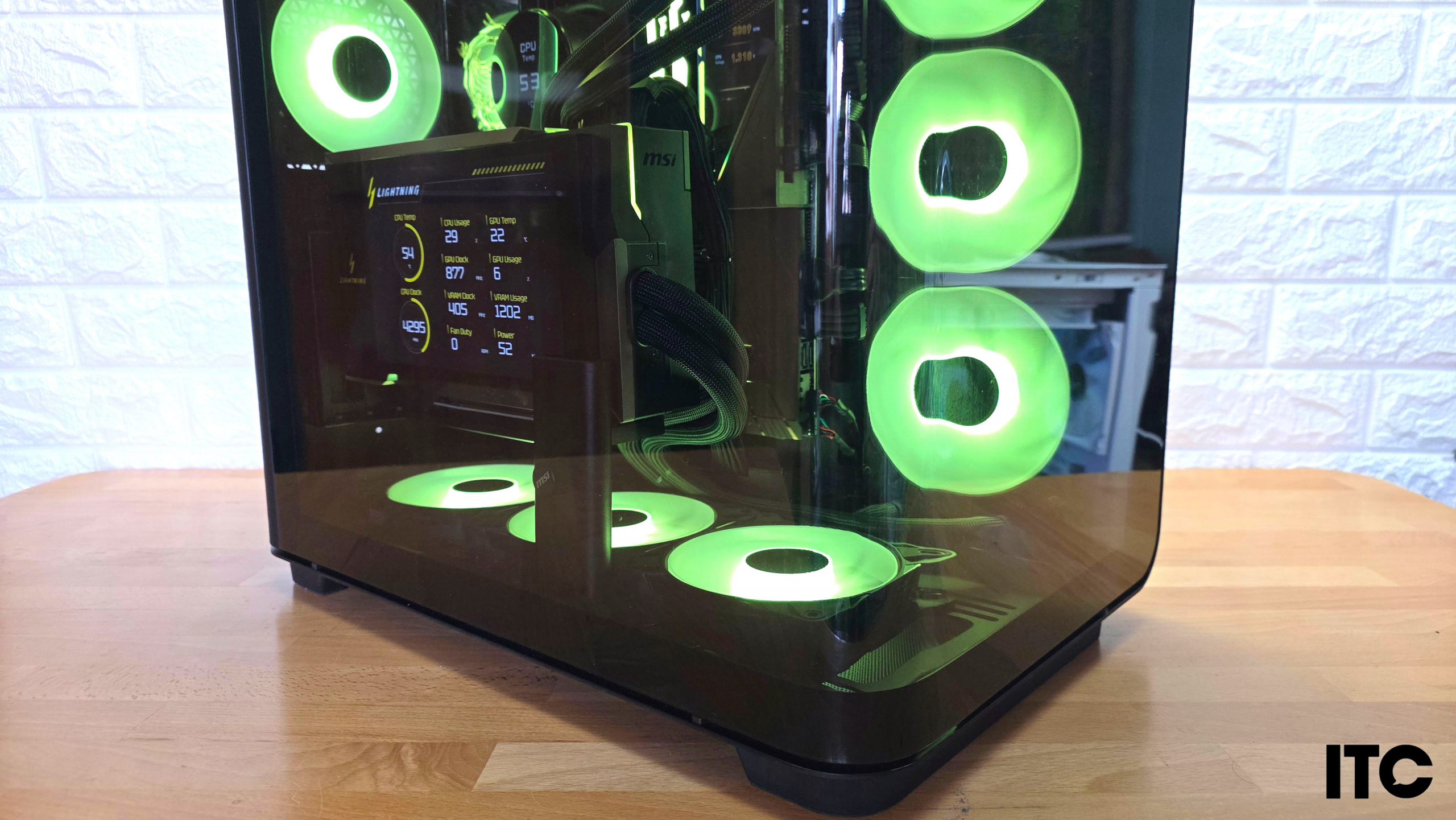 EVOLVE Lightning Powered_by MSI