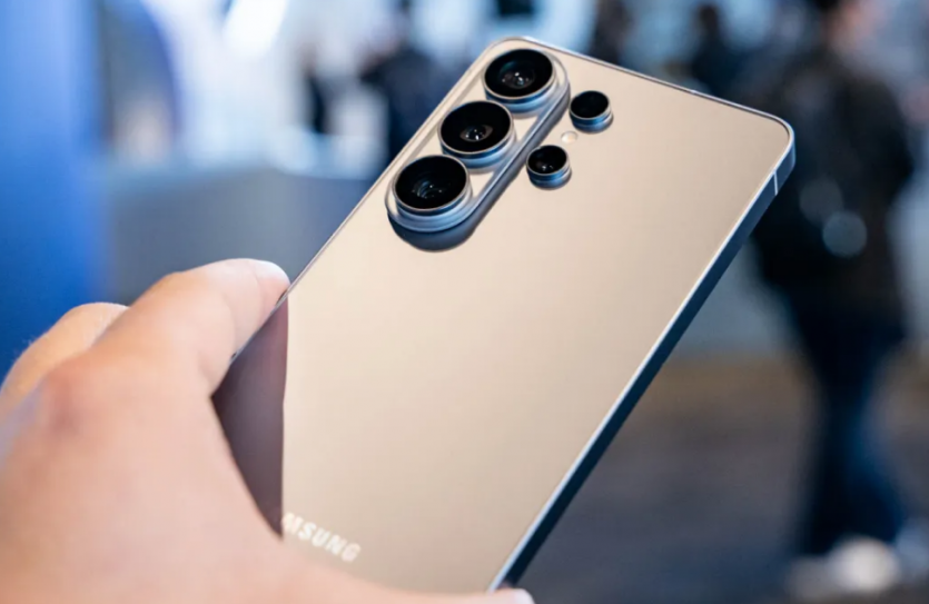 Samsung прибере з Galaxy S27 Ultra найнепотрібнішу камеру: це майже вирішено, — інсайдери