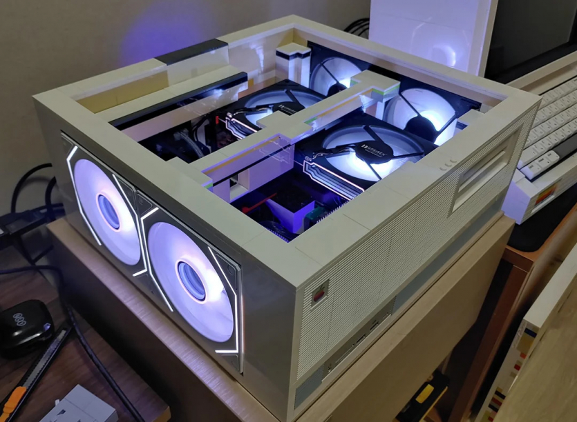 Ентузіаст зібрав з LEGO повноцінний ігровий ПК