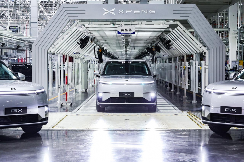 Прощавай Tesla: XPENG запускає у Китаї перше серійне роботаксі
