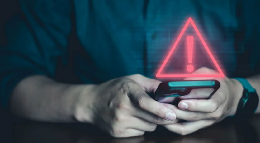 Близько 250 фейкових Android-застосунків із Google Play тихо крадуть мільйони з SIM-карт: Google каже, що все захищено
